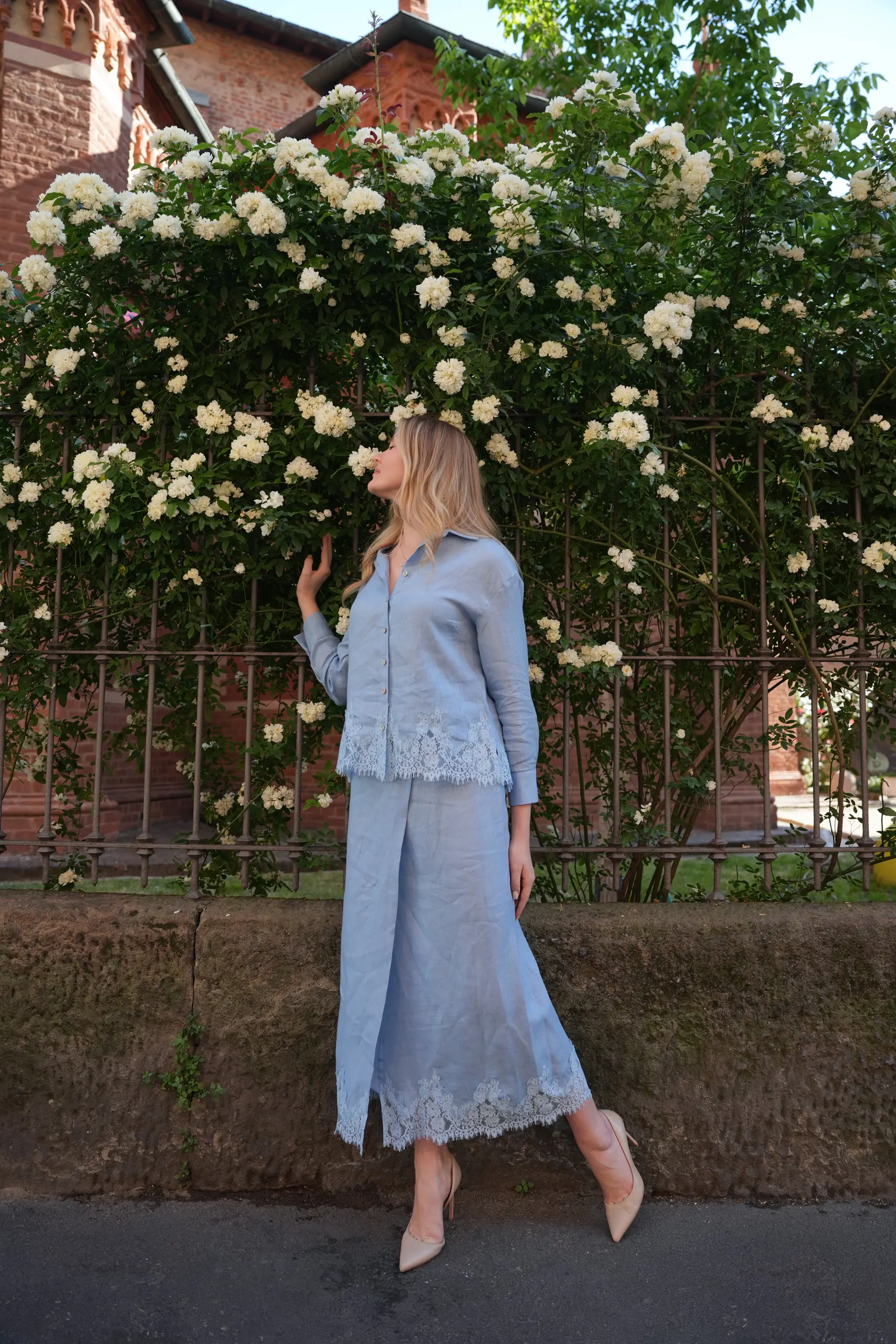 Atelier èmi — light-blue set, profile