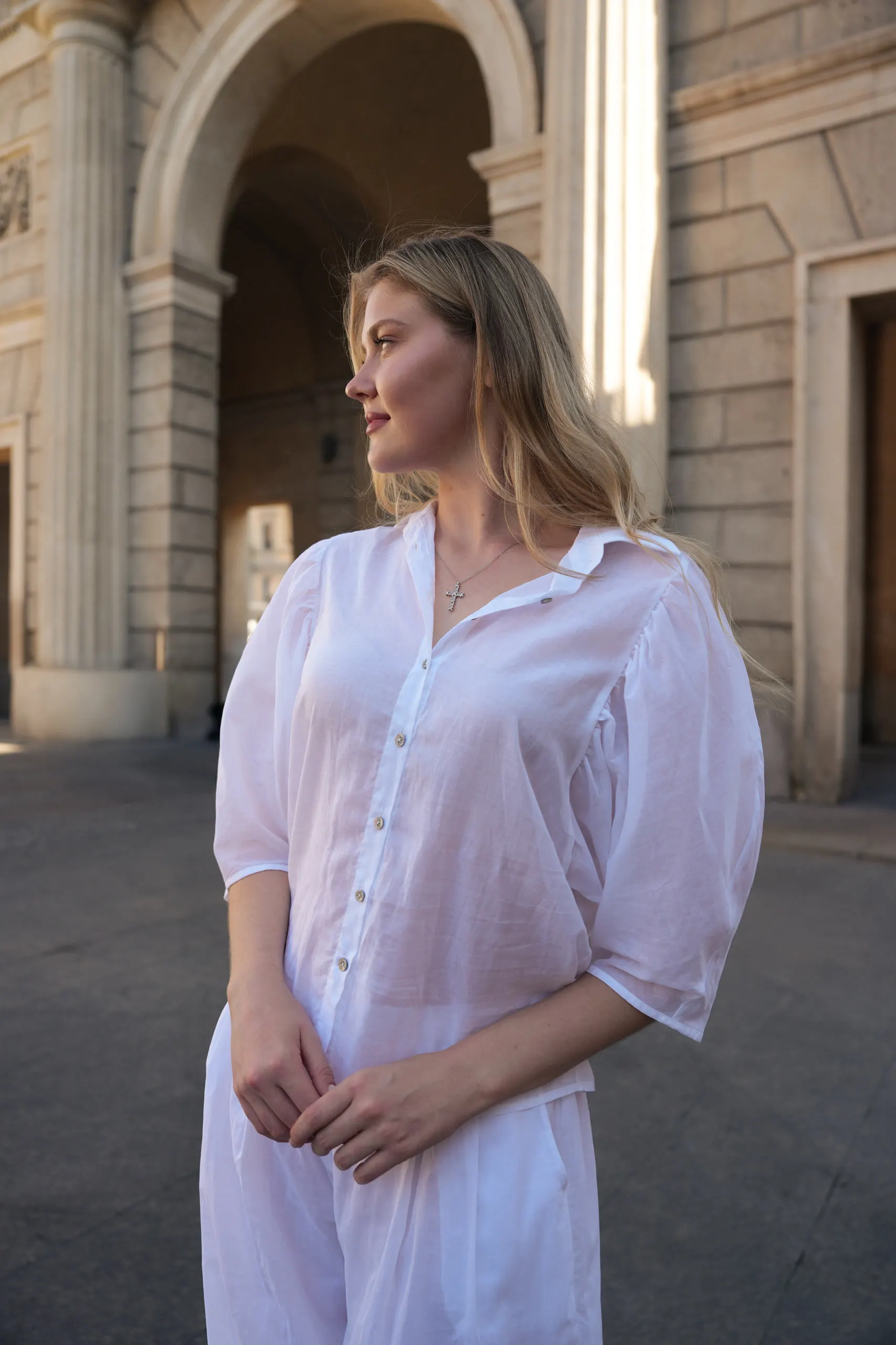 Atelier èmi — white shirt look
