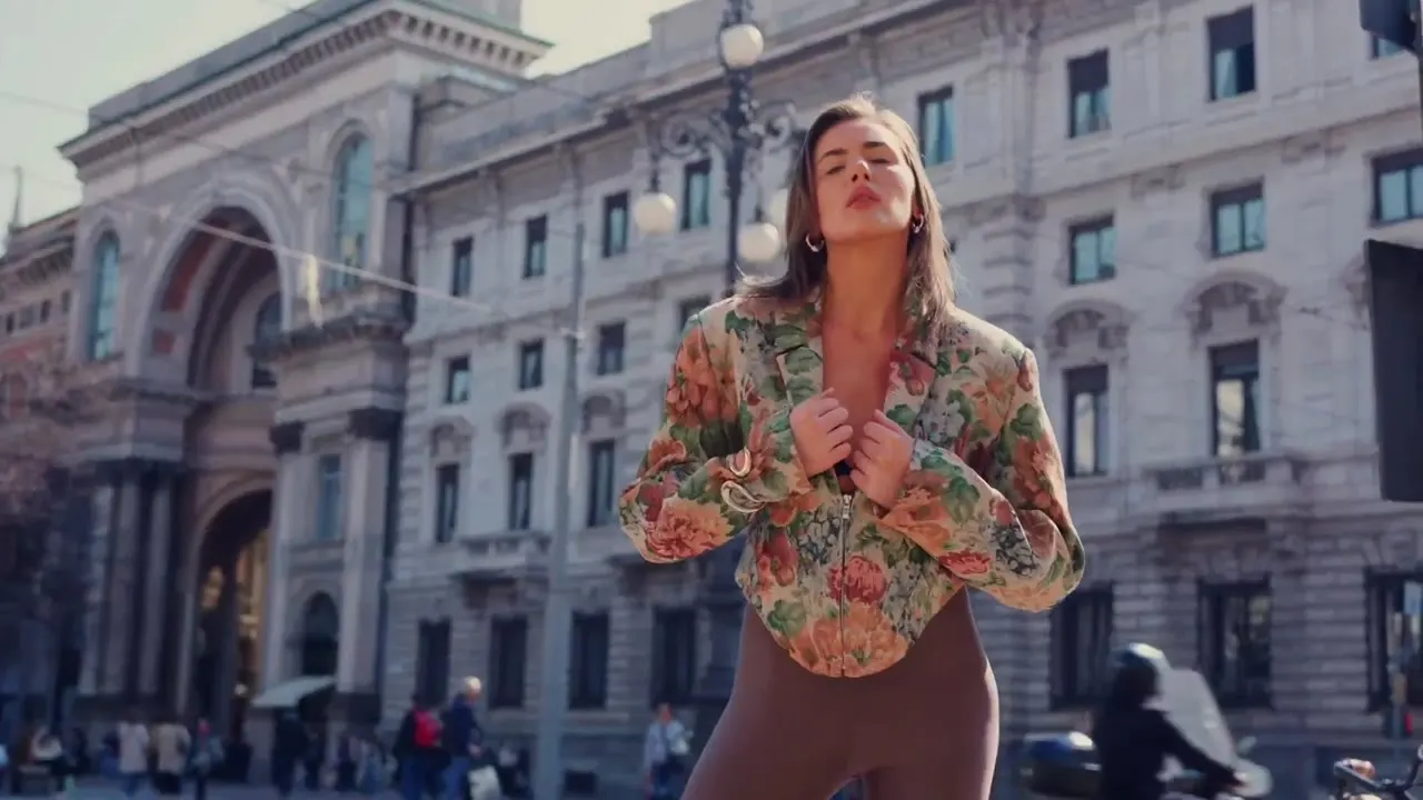 Kiviboutique — on set across Milan