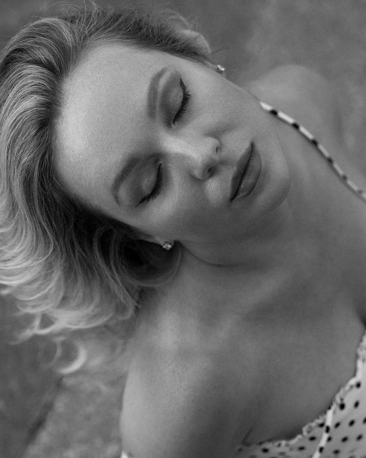 Yulia — a private shoot in Milan — black and white portrait